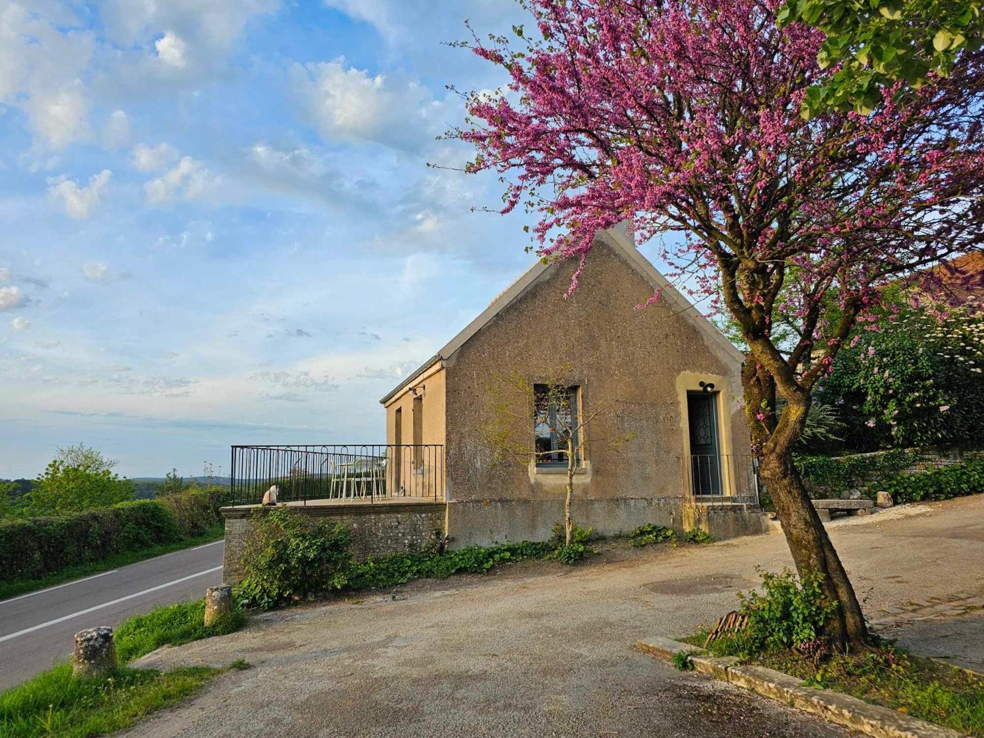 Gite Au Pied De La Colline Vézelay Esterno foto